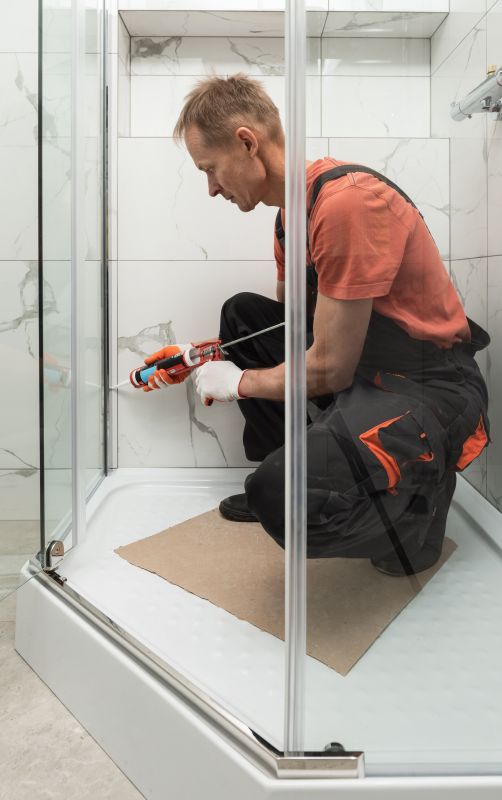 Bathtub Caulking in Kansas City, KS